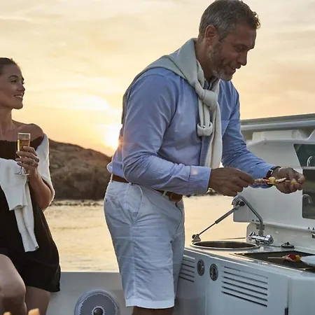 Private Yacht - Jeanneau Prestige 520 Fly Holiday home *